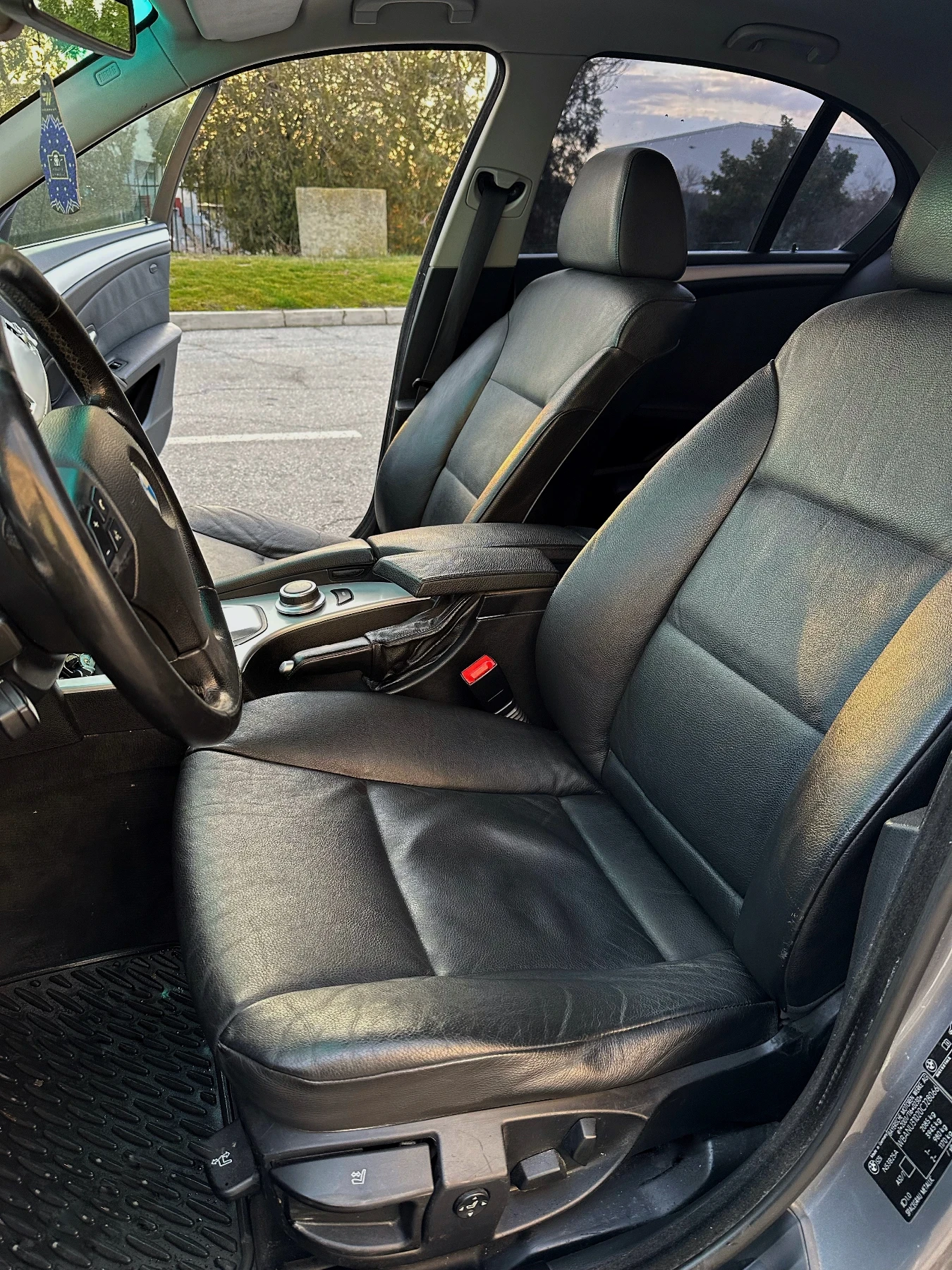 BMW 523, снимка 9 - Автомобили и джипове - 55327382