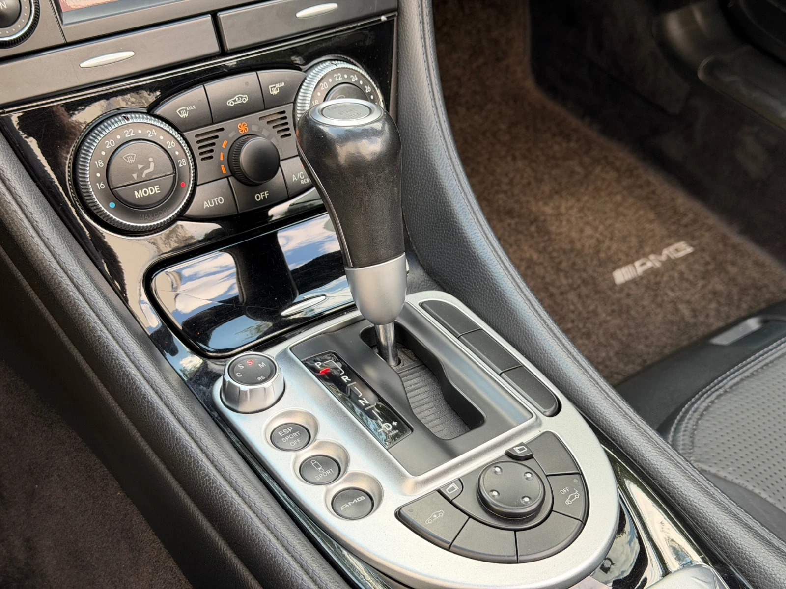 Mercedes-Benz SL 63 AMG, снимка 12 - Автомобили и джипове - 55405324