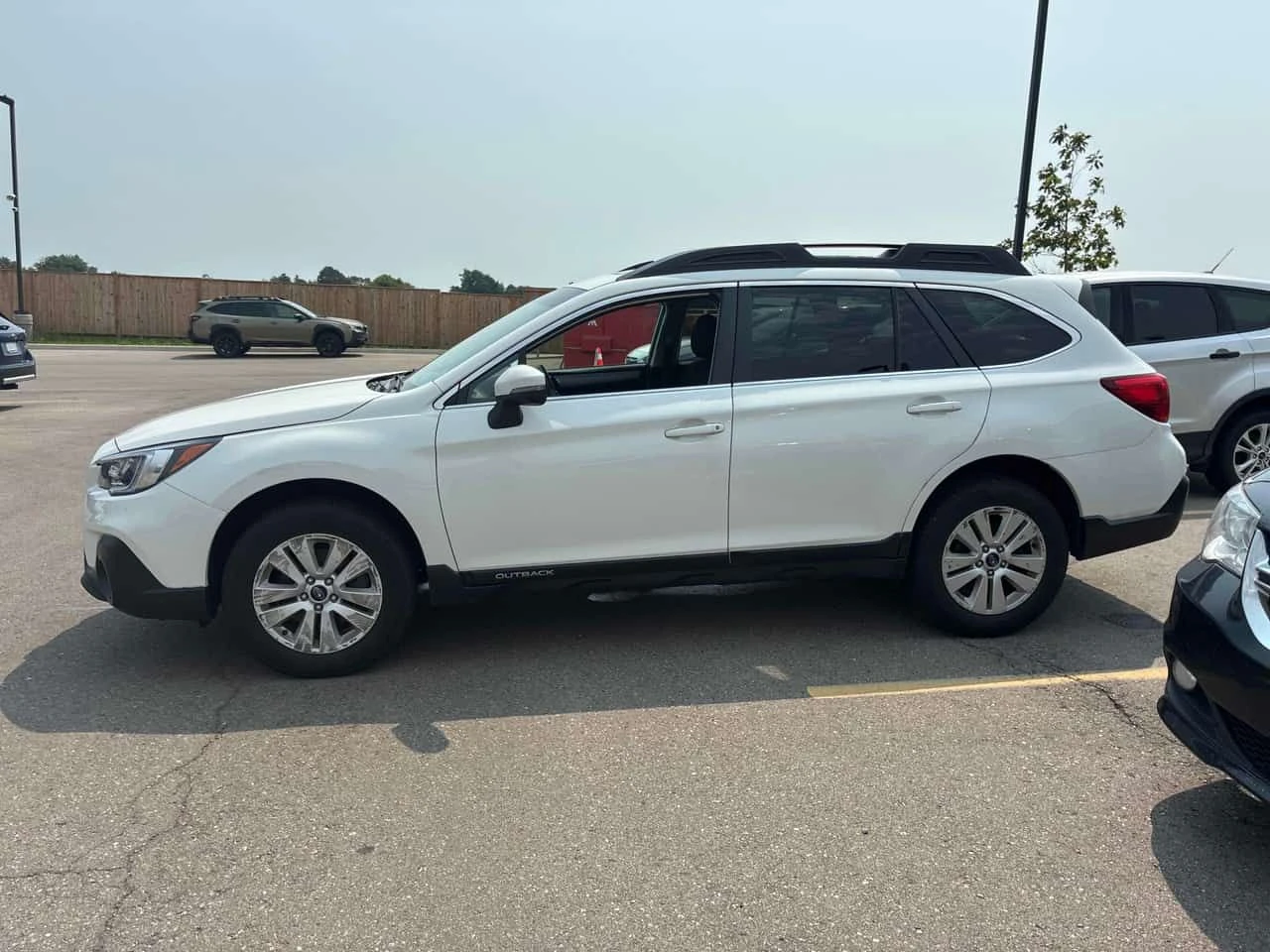 Subaru Outback * Touring * ГЛАВНО ПРЕДСТАВИТЕЛСТВО НА SUBARU, снимка 2 - Автомобили и джипове - 55452347