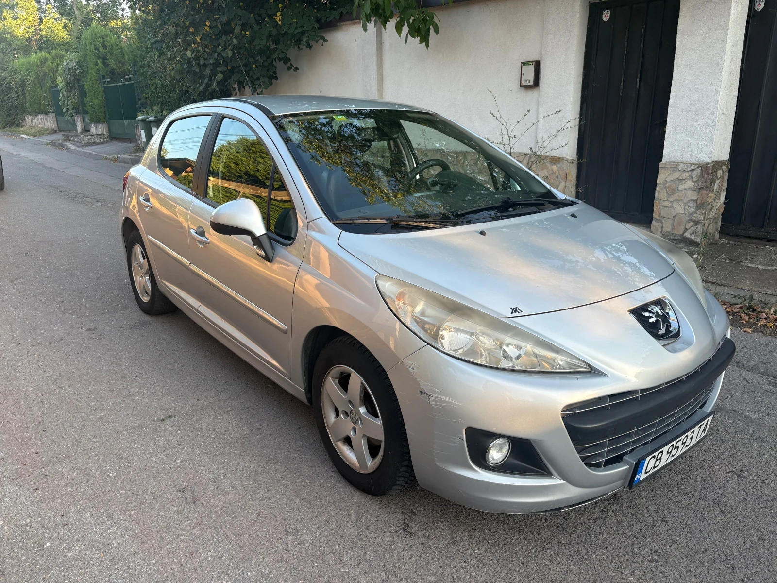 Peugeot 207 1.4HDI, снимка 3 - Автомобили и джипове - 55709345