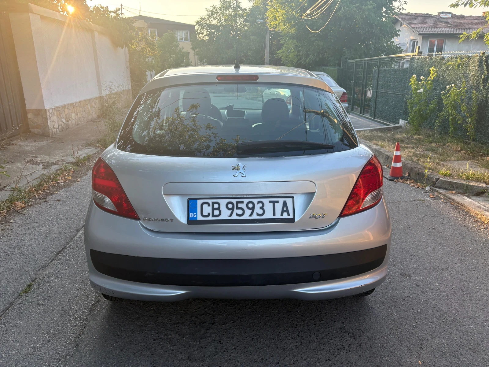 Peugeot 207 1.4HDI, снимка 6 - Автомобили и джипове - 55709345