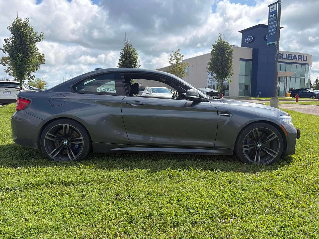 BMW M2 * Coupe * АВТОКРЕДИТ БЕЗ ПЪРВОНАЧАЛНА ВНОСКА* , снимка 3 - Автомобили и джипове - 55774546