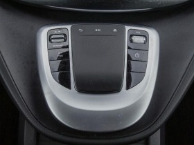 Mercedes-Benz EQV 300/ LONG/ AVANTGARDE/ 360 CAMERA/ DISTRONIC/ LED/, снимка 12 - Автомобили и джипове - 41469218