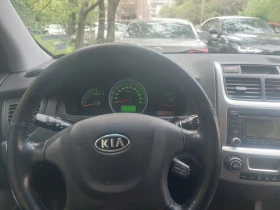 Обява за продажба на Kia Sportage 2.0i/4х4/втори фейслифт/газ-бензин/140к.с. ~13 990 лв. - изображение 9