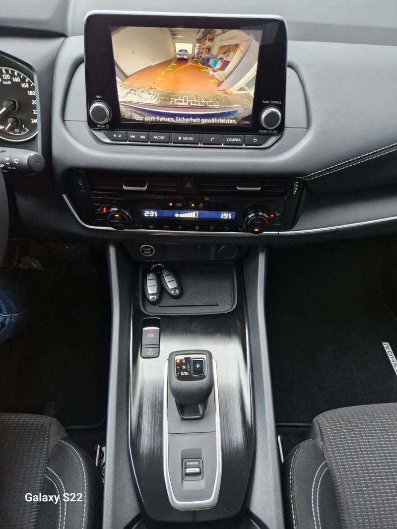 Nissan Qashqai 1.3 MHEV/ACENTA XTRONIC/APPLE/ANDROID/NAVI/CAM/681, снимка 12 - Автомобили и джипове - 46082851