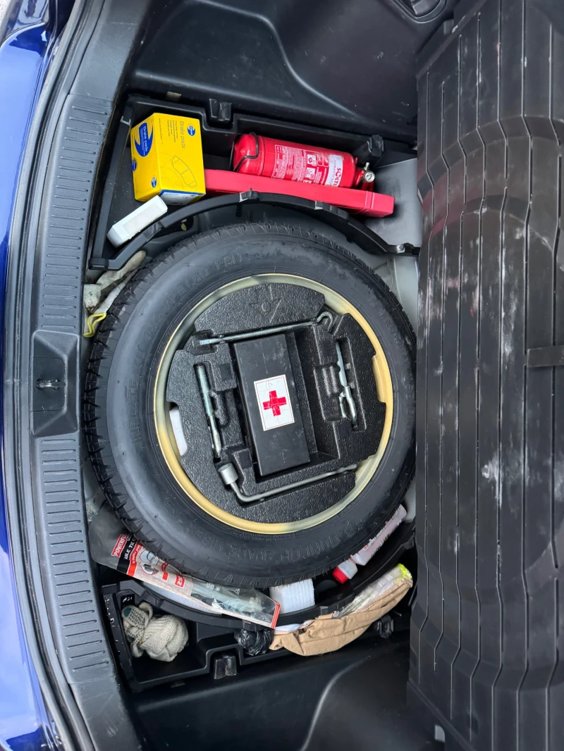 Mazda CX-7 2.2 , 173к.с., 6ск, AWD, снимка 4 - Автомобили и джипове - 52598132