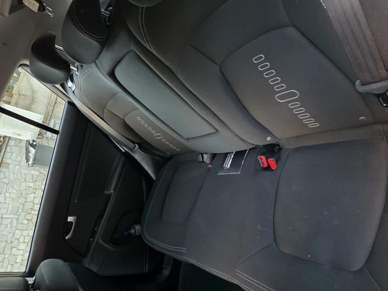 Kia Sportage, снимка 9 - Автомобили и джипове - 52504443