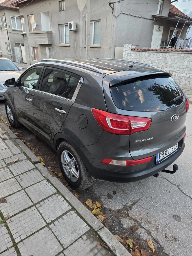 Kia Sportage, снимка 4 - Автомобили и джипове - 52504443