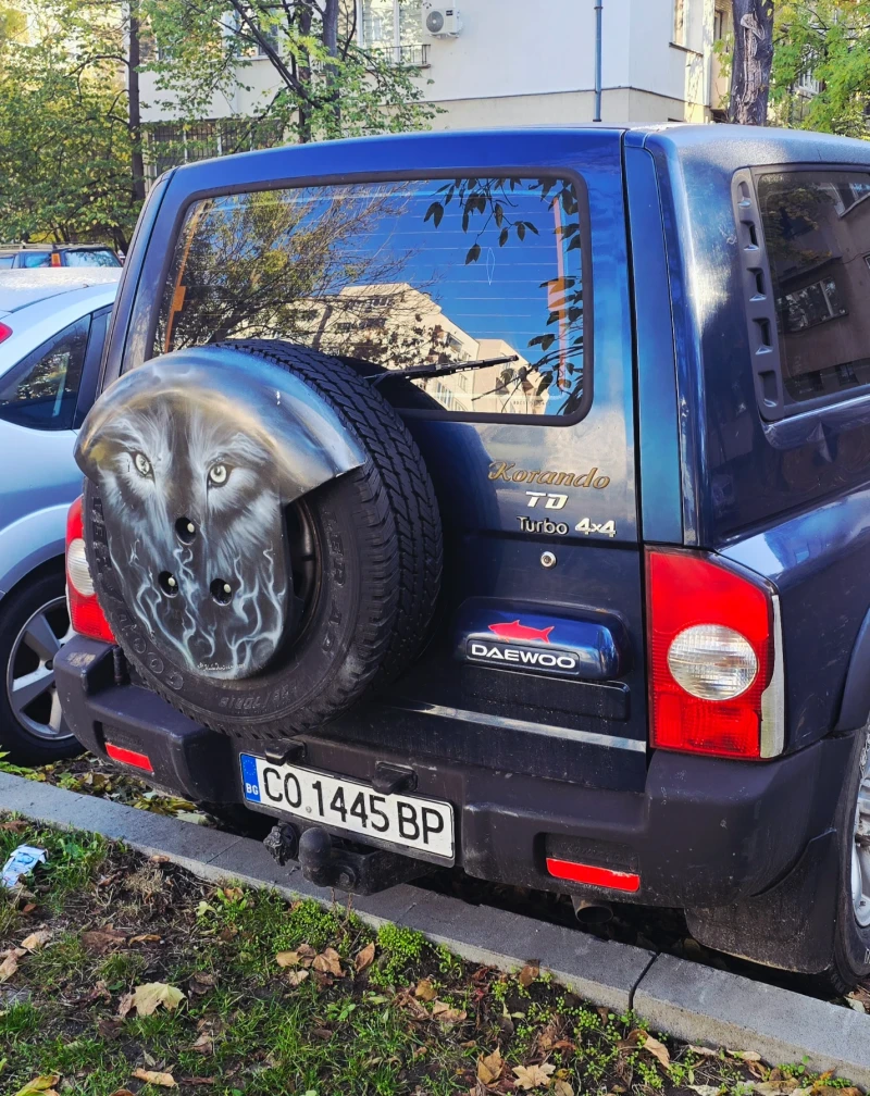 Daewoo Korando, снимка 3 - Автомобили и джипове - 52747384