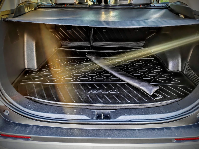 Toyota Rav4 2.5 Adventure, снимка 11 - Автомобили и джипове - 52802478