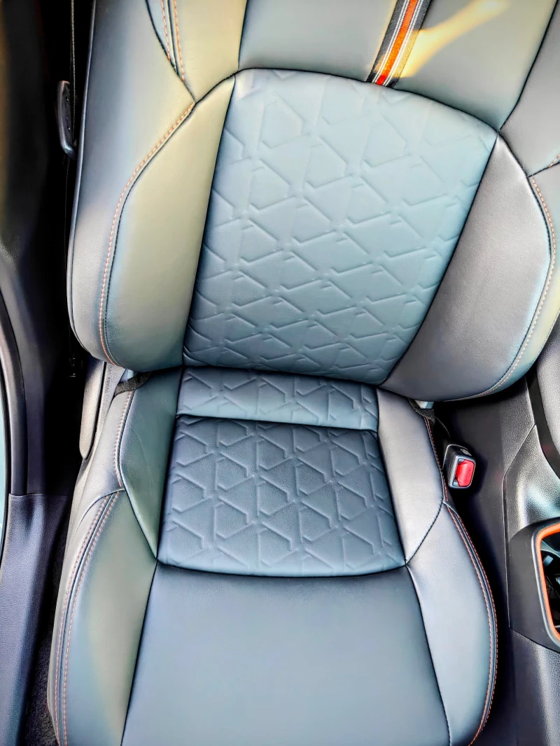 Toyota Rav4 2.5 Adventure, снимка 9 - Автомобили и джипове - 52802478