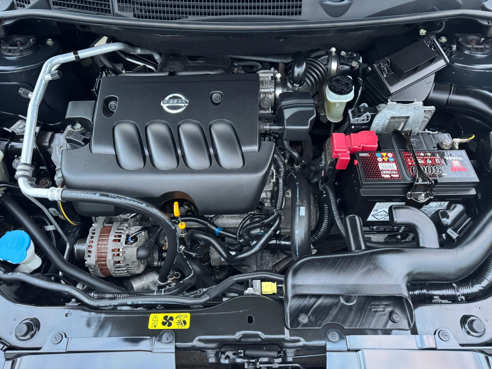 Nissan Qashqai 2.0i           ТОП СЪСТОЯНИЕ !!!     - изображение 9