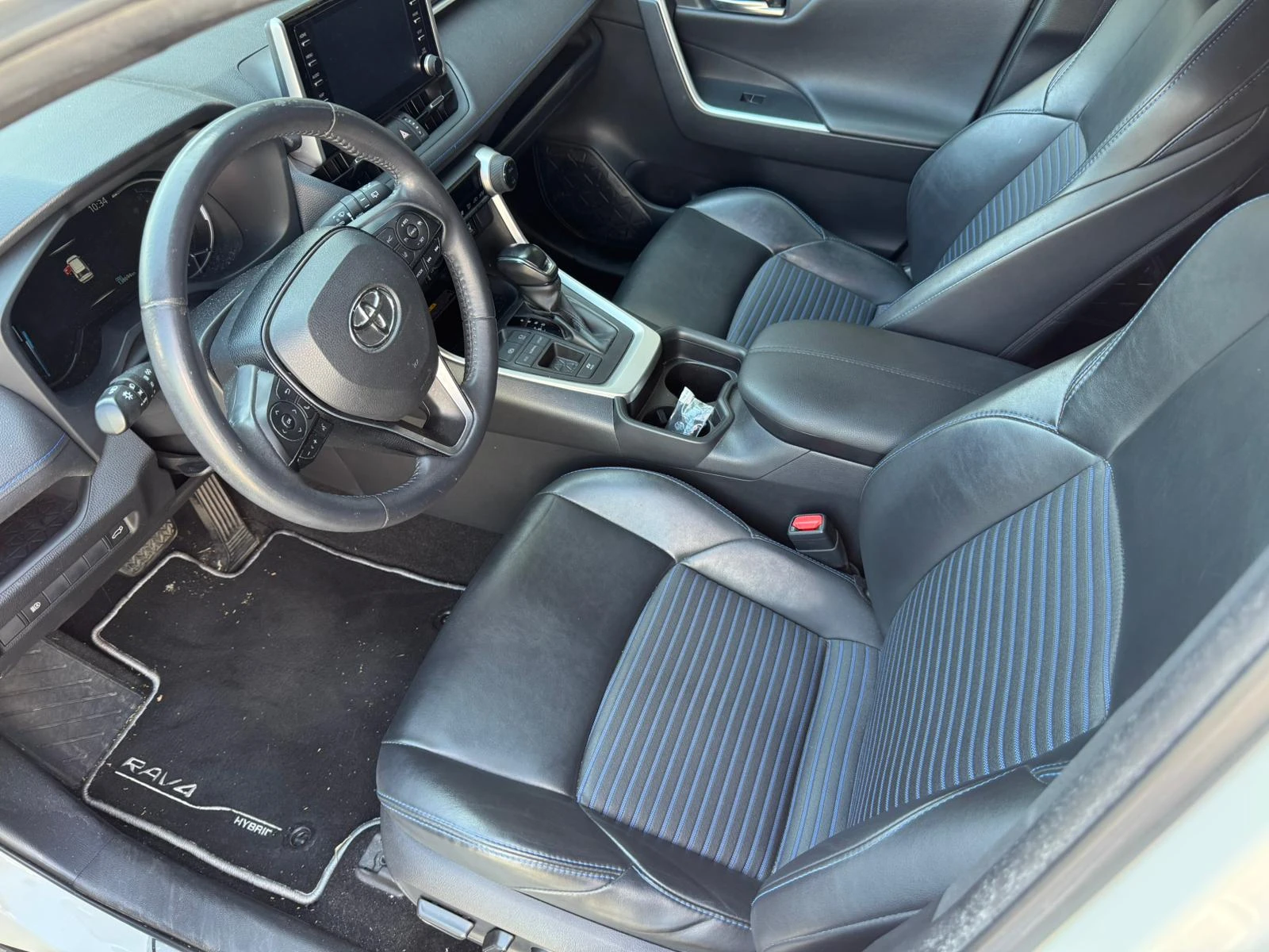 Toyota Rav4 2.5HYBRID LOUNGE DUAL-TONE - изображение 7