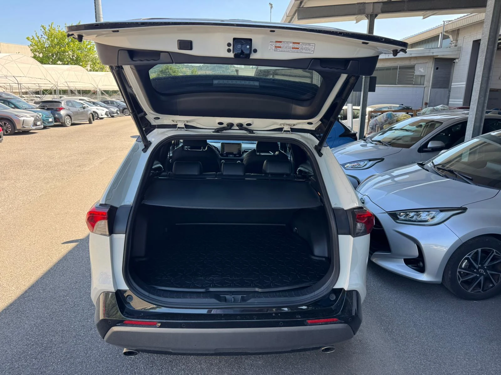 Toyota Rav4 2.5HYBRID LOUNGE DUAL-TONE - изображение 5