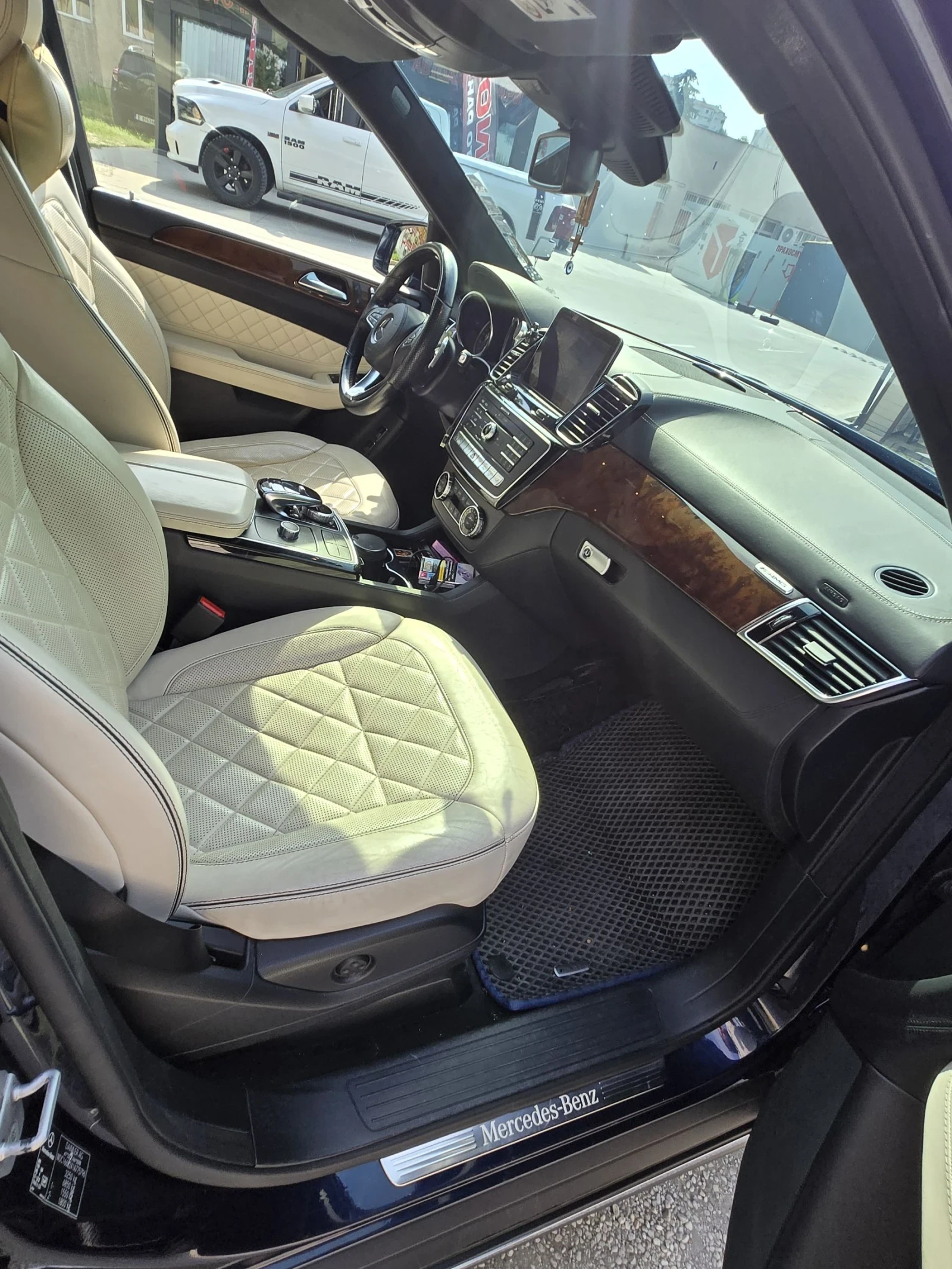 Mercedes-Benz GLS 350 350 d - изображение 8