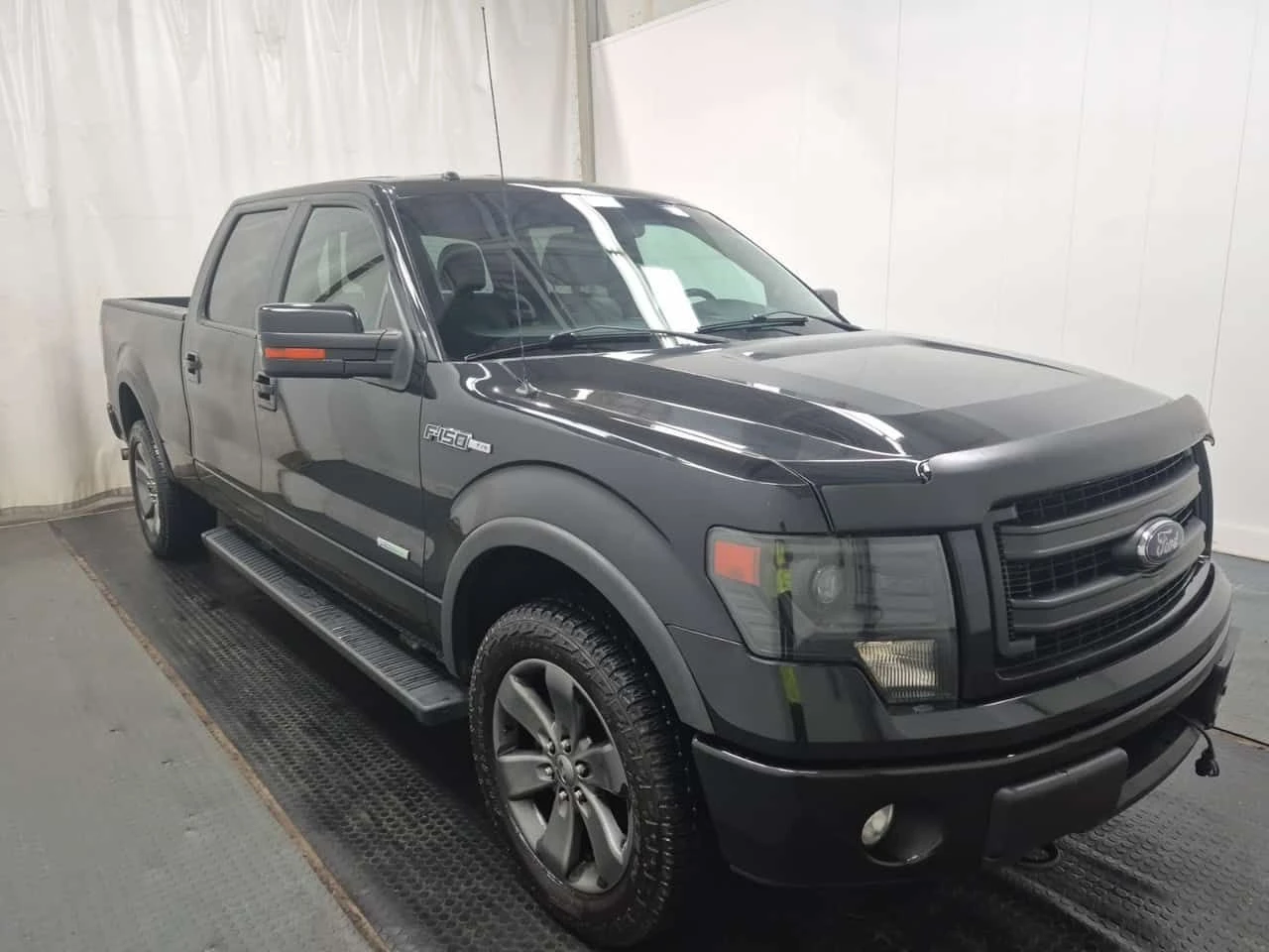 Ford F150 * FX4 CREW CAB STD BED * CARFAX * ЦЕНА ДО БГ - изображение 3