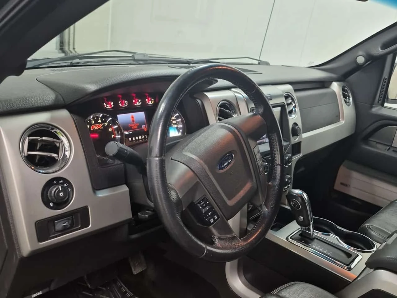 Ford F150 * FX4 CREW CAB STD BED * CARFAX * ЦЕНА ДО БГ - изображение 8