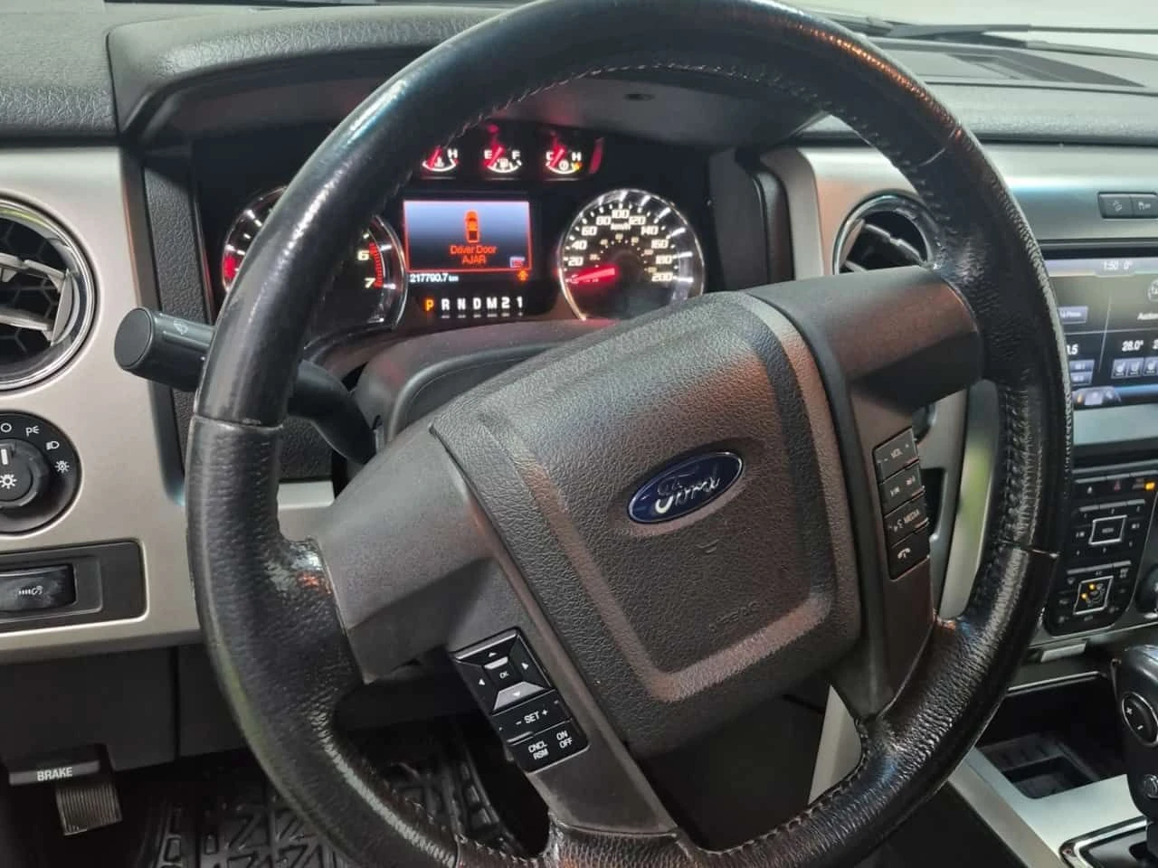 Ford F150 * FX4 CREW CAB STD BED * CARFAX * ЦЕНА ДО БГ - изображение 10