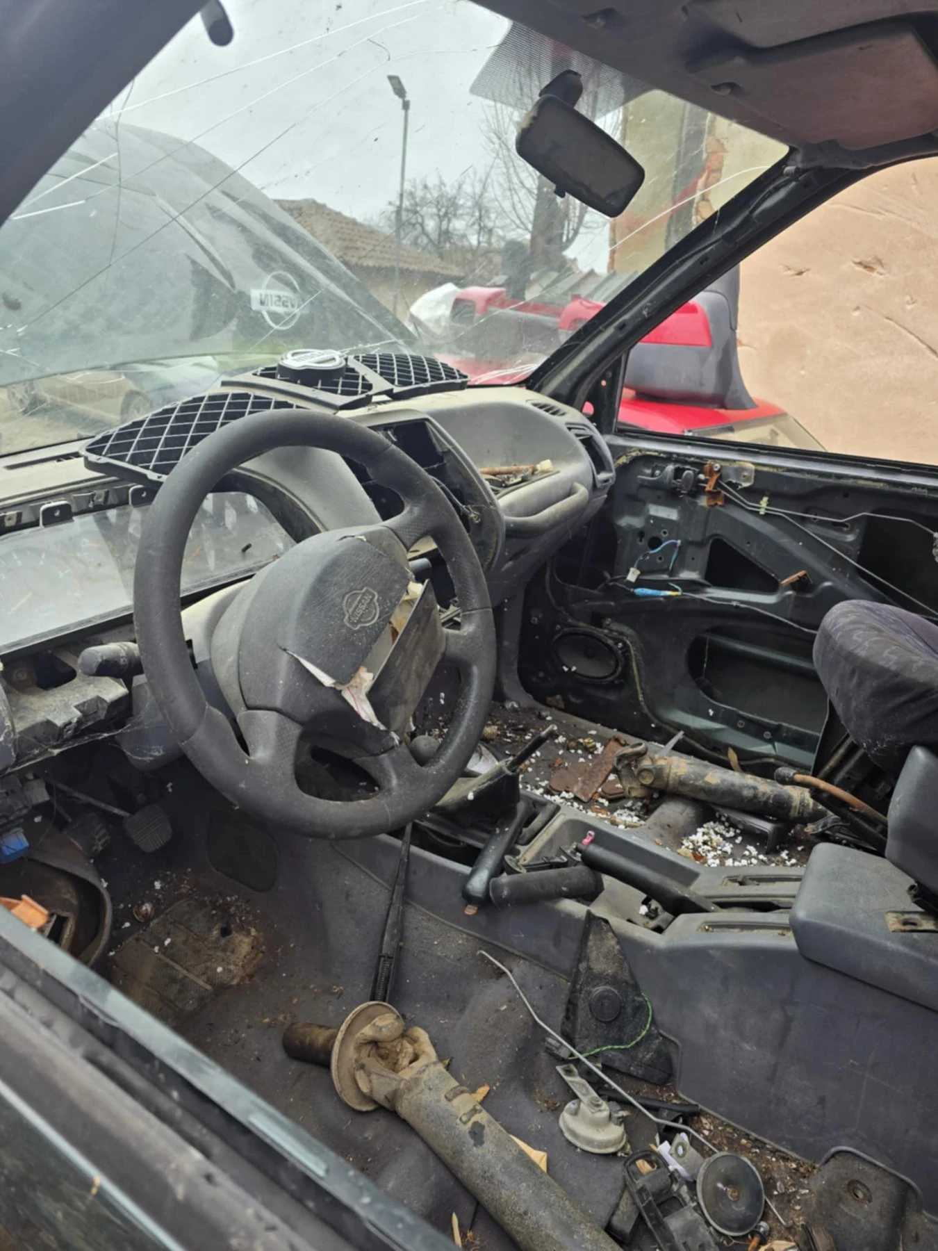 Nissan Terrano, снимка 5 - Автомобили и джипове - 53780380