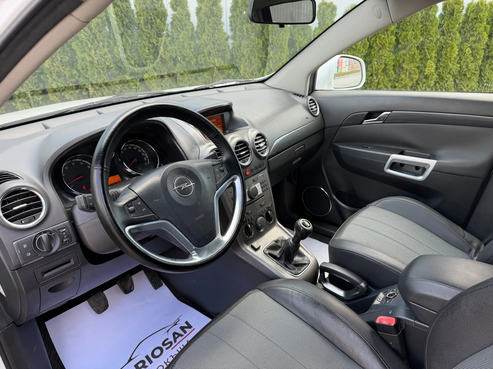 Opel Antara  2.4 БЕНЗИН / ГАЗ / ИТАЛИЯ / , снимка 9 - Автомобили и джипове - 54148433