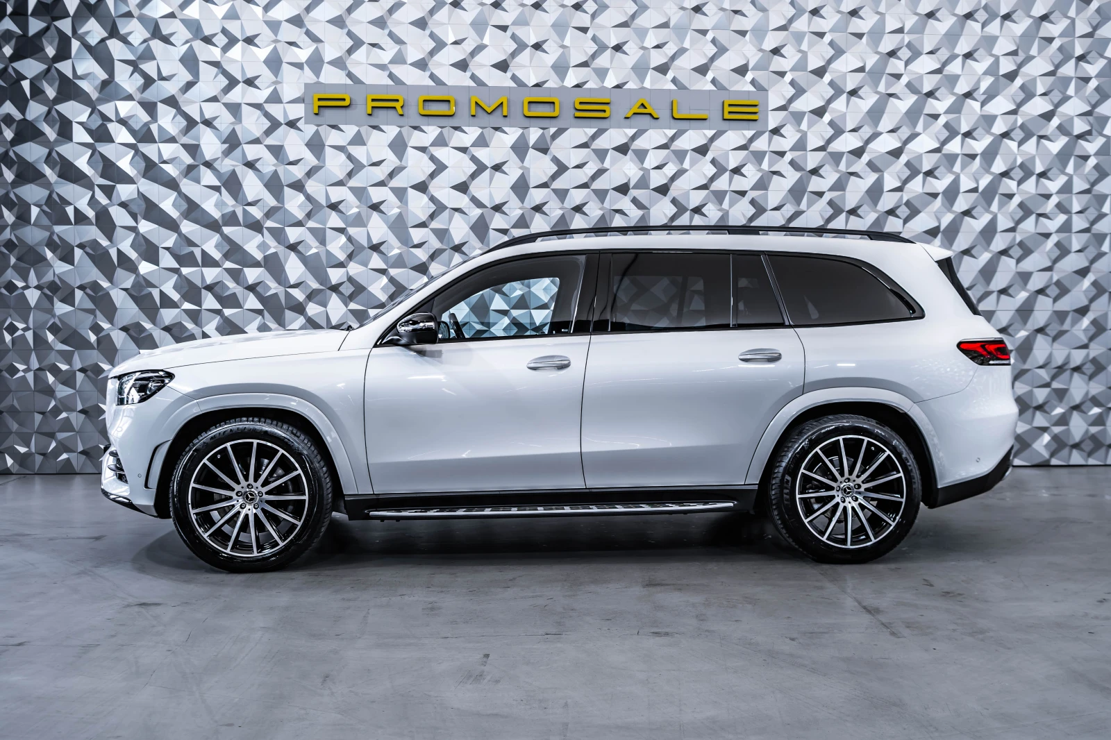 Mercedes-Benz GLS 400 d 4M AMG* Burm* Pano* NightP, снимка 3 - Автомобили и джипове - 54410748