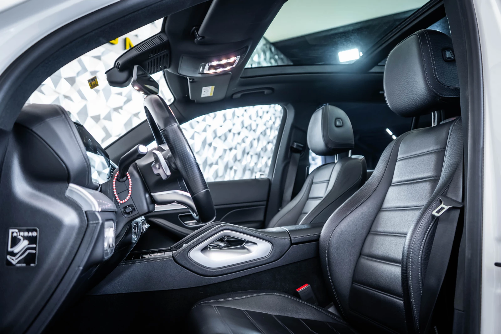 Mercedes-Benz GLS 400 d 4M AMG* Burm* Pano* NightP, снимка 11 - Автомобили и джипове - 54410748