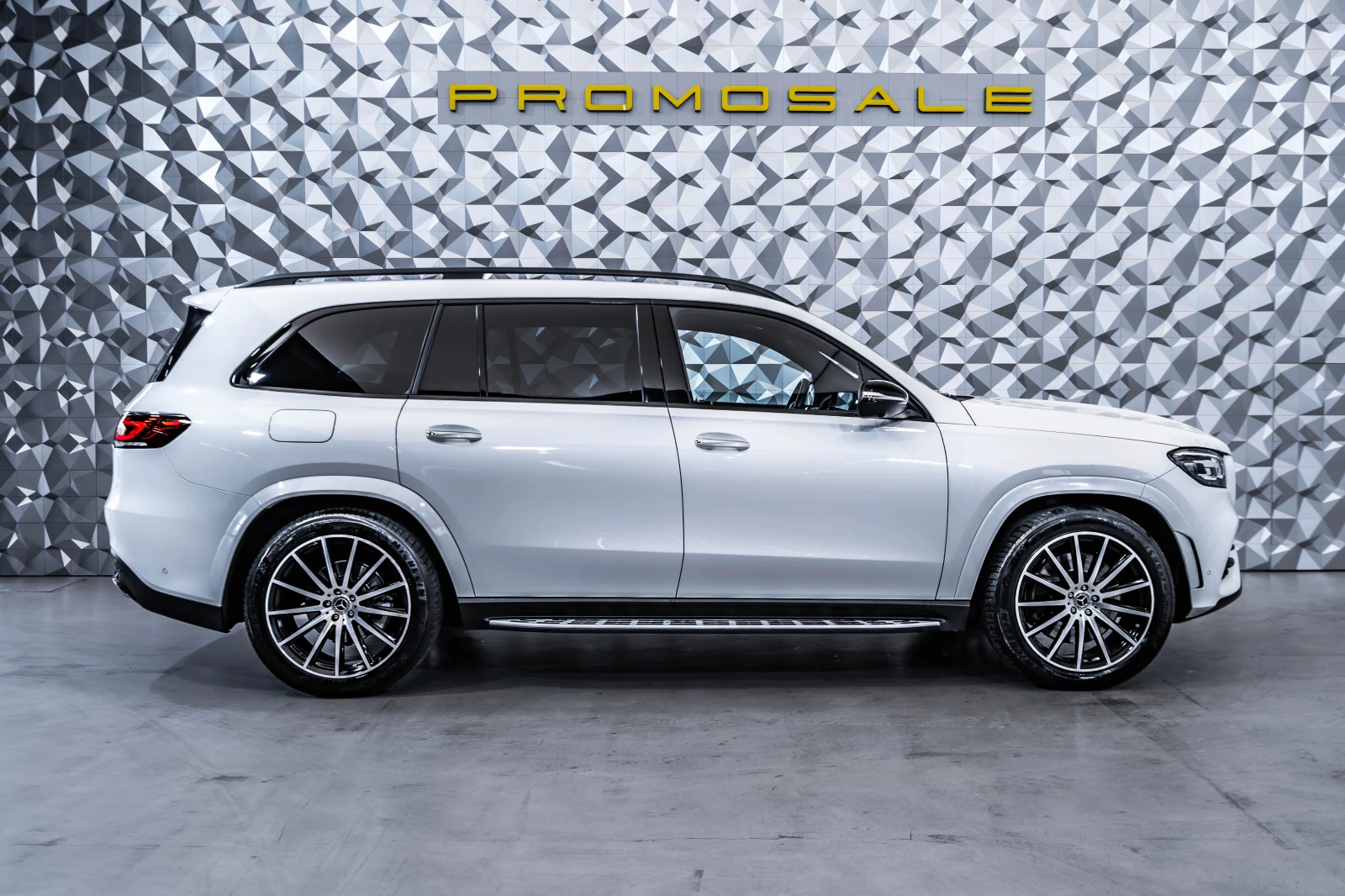 Mercedes-Benz GLS 400 d 4M AMG* Burm* Pano* NightP, снимка 6 - Автомобили и джипове - 54410748