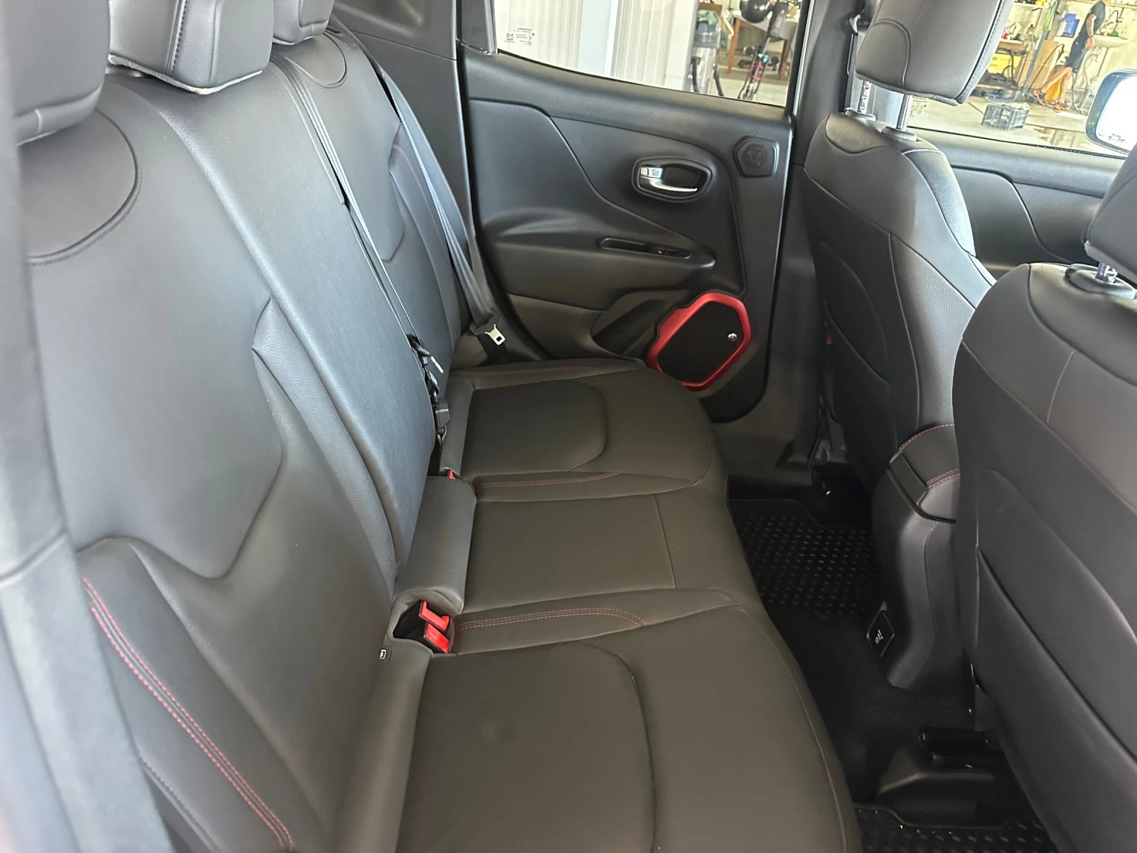 Jeep Renegade 2.0D* 170ps* 4x4* TRAIL HAWK* ����* ����* ������*  | Mobile.bg � ����������� 11