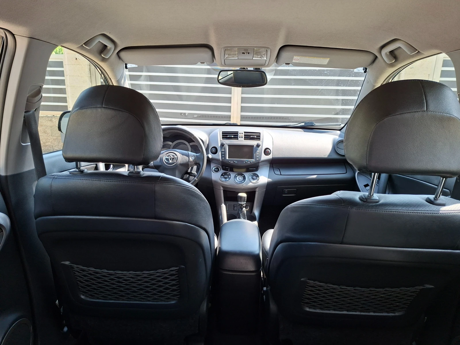 Toyota Rav4 D-4D 4x4 6ст. , снимка 13 - Автомобили и джипове - 55922323