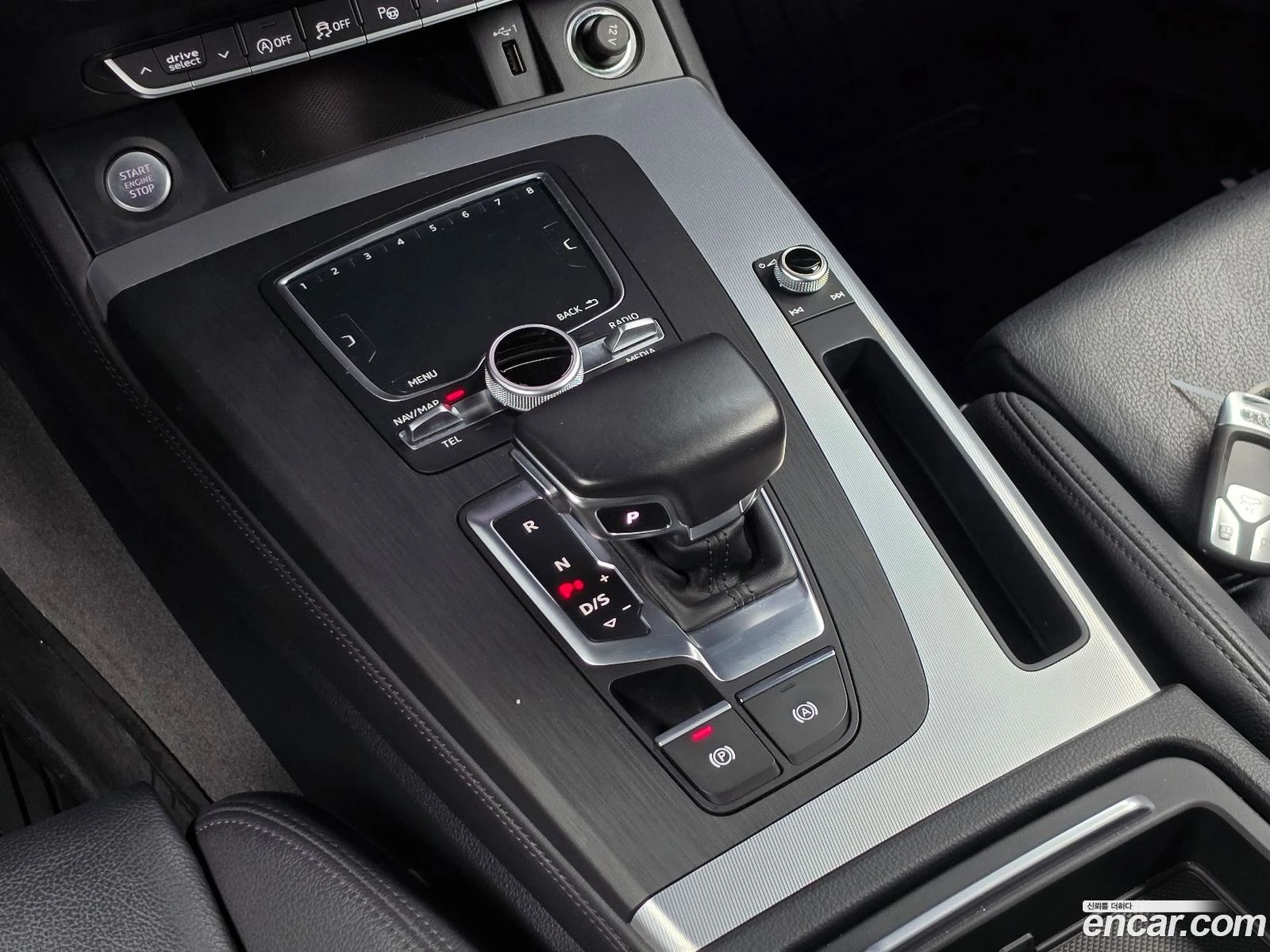 Audi Q5 40 TDI Quattro Premium, снимка 8 - Автомобили и джипове - 56741365