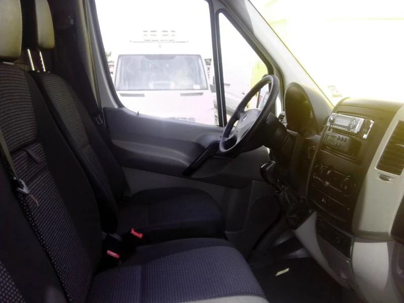 Mercedes-Benz Sprinter 515 на части, снимка 9 - Бусове и автобуси - 10803528