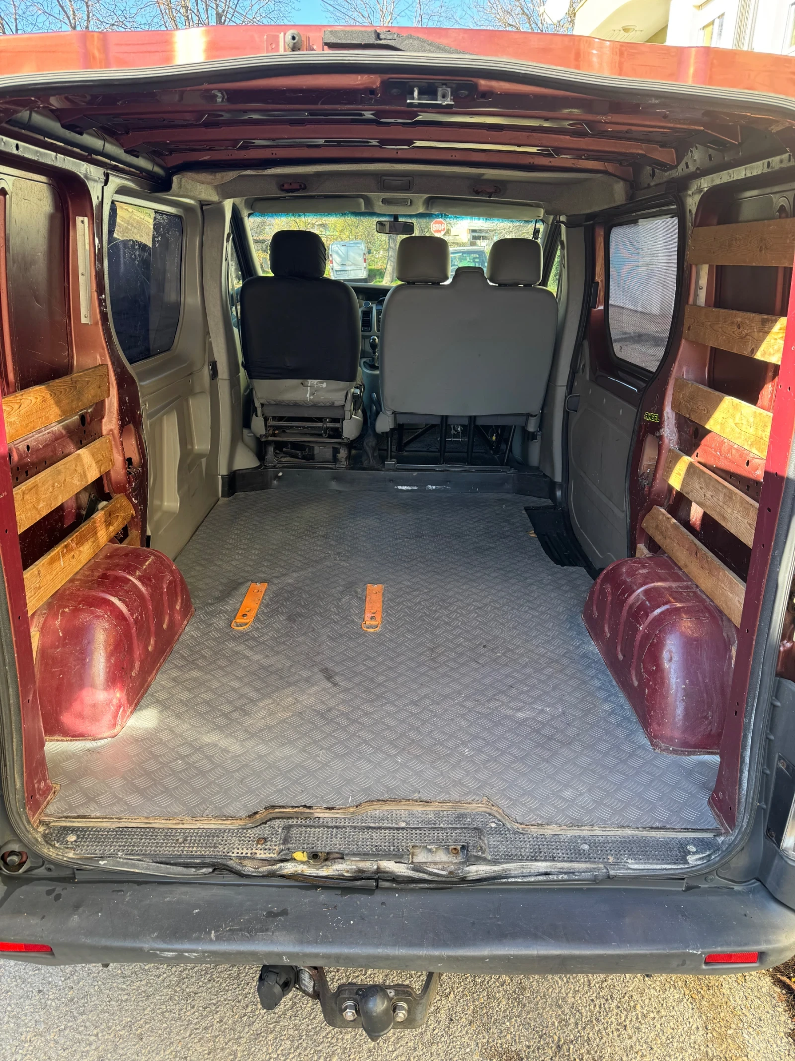 Opel Vivaro Товарен - изображение 9