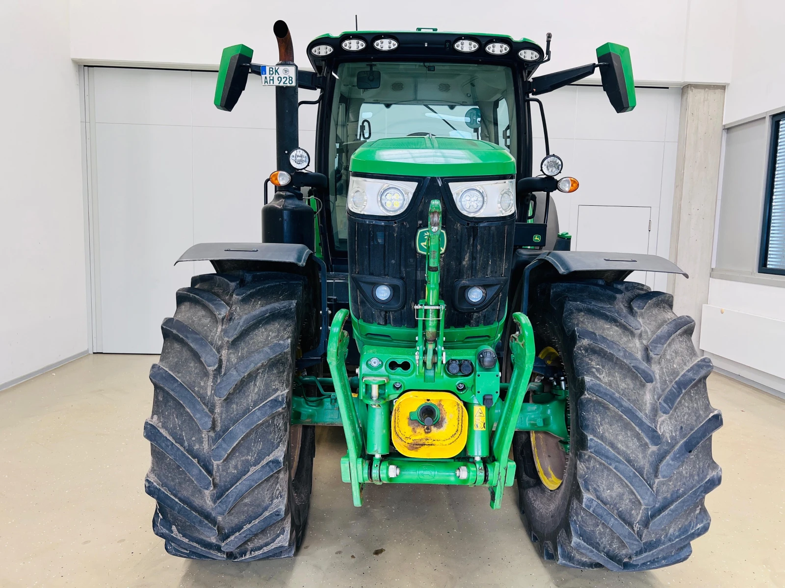 Трактор John Deere 6R 195 DIRECT DRIVE НАВИГАЦИЯ ЛИЗИНГ, снимка 4 - Селскостопанска техника - 56305614