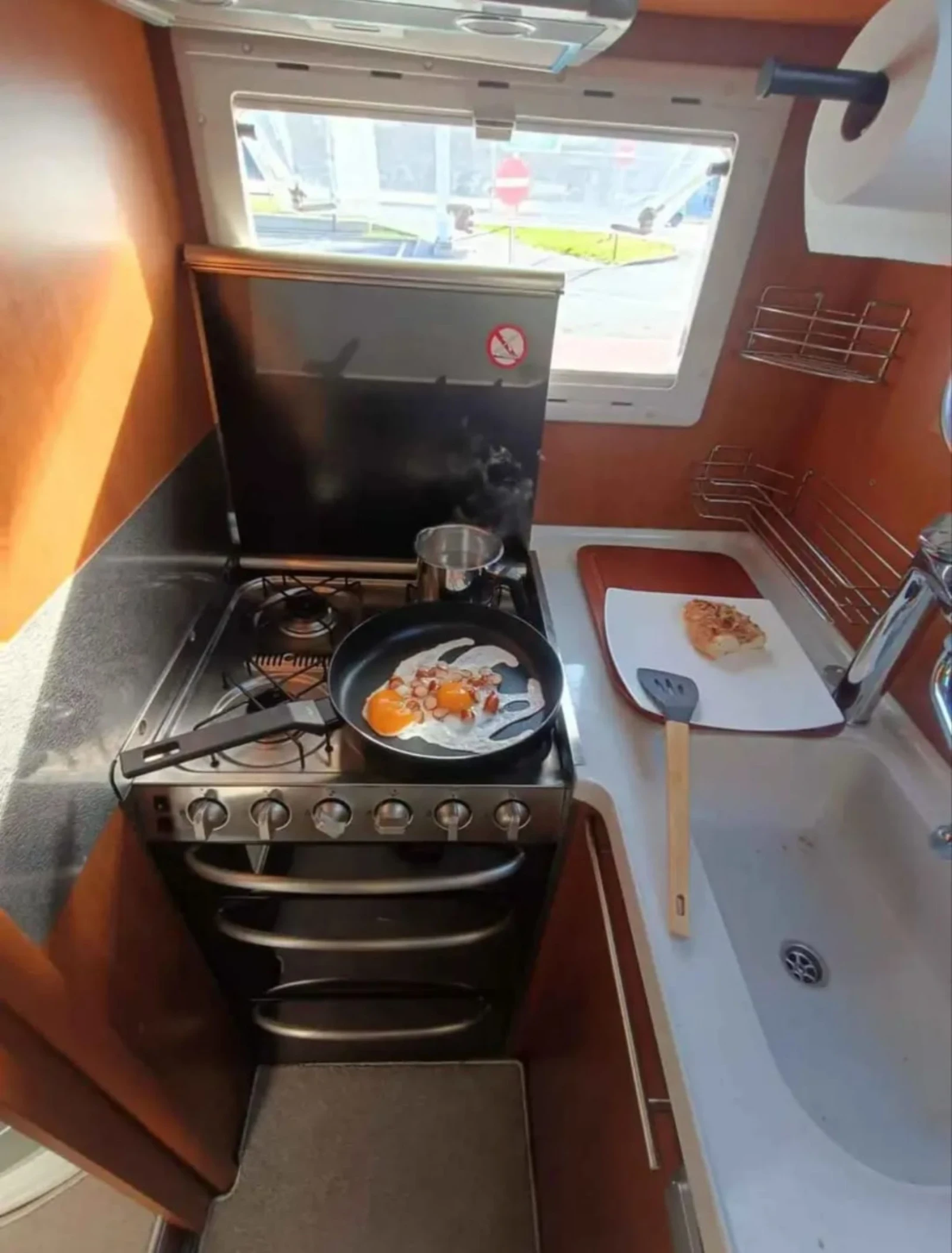 Кемпер Fiat Mc Louis 2, 3, снимка 15 - Каравани и кемпери - 54175925