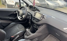 Peugeot 208 1.2 Panorama Navi top, снимка 5