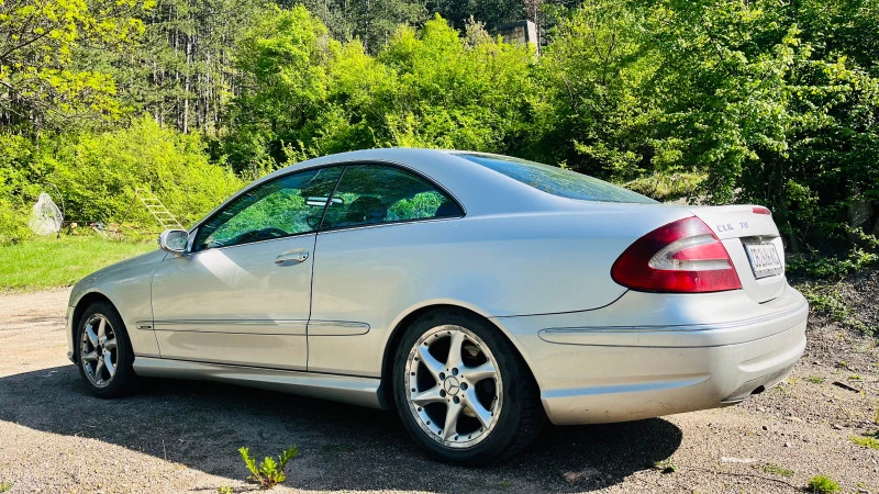 Mercedes-Benz CLK 270 CDI, снимка 14 - Автомобили и джипове - 45404050