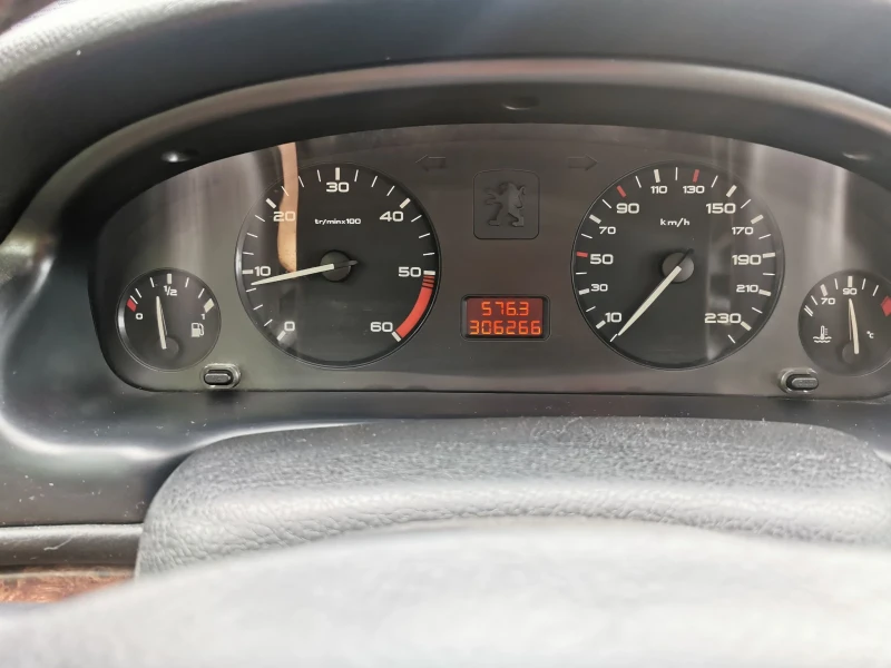 Peugeot 406 HDI, снимка 9 - Автомобили и джипове - 47396139