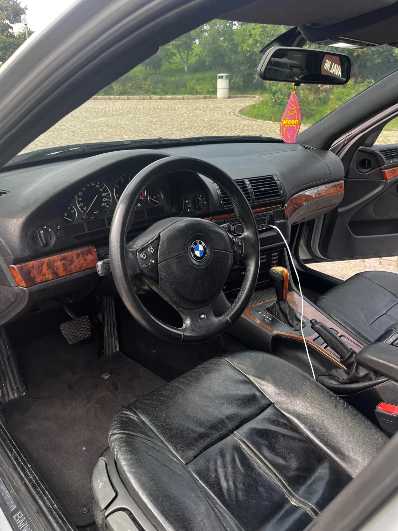 BMW 525 LPG, снимка 9 - Автомобили и джипове - 47860214