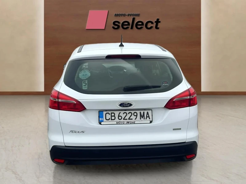 Ford Focus 1.0 EcoBoost, снимка 4 - Автомобили и джипове - 48100559