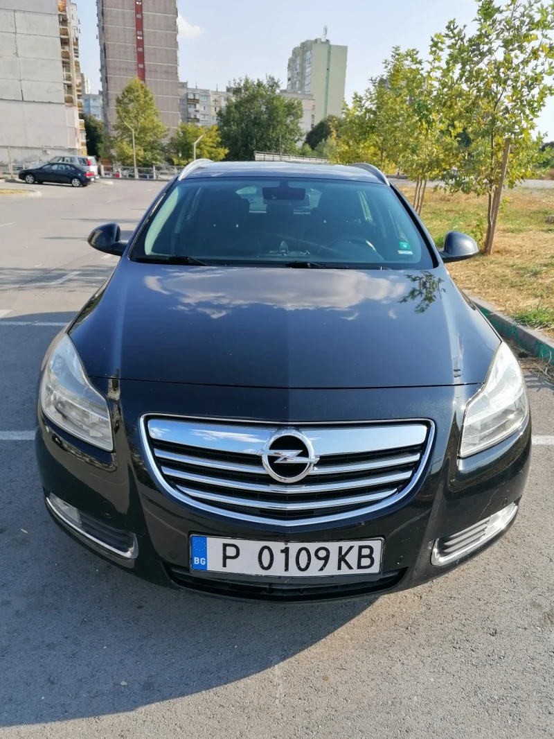 Opel Insignia, снимка 1 - Автомобили и джипове - 48357930