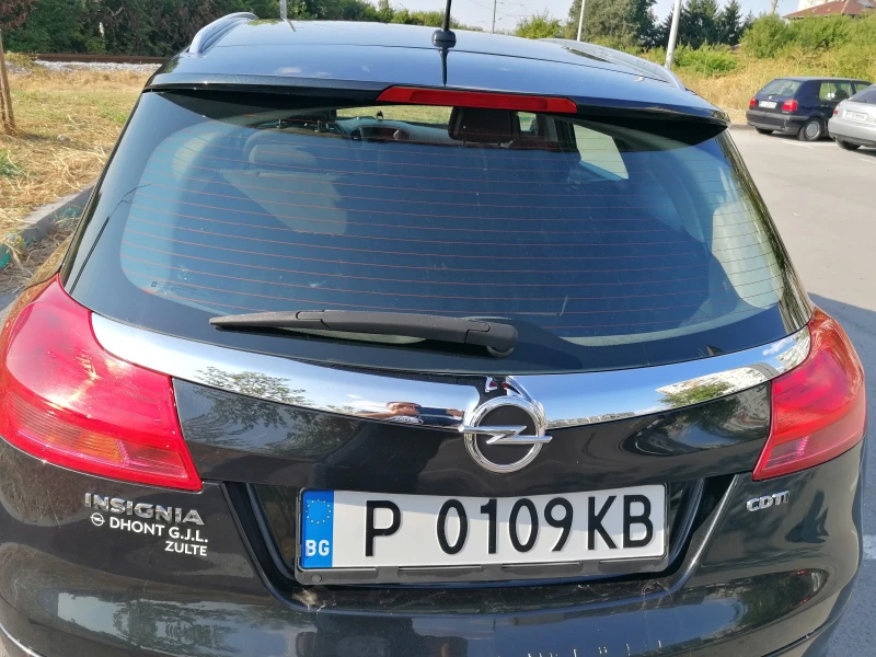 Opel Insignia, снимка 8 - Автомобили и джипове - 48357930