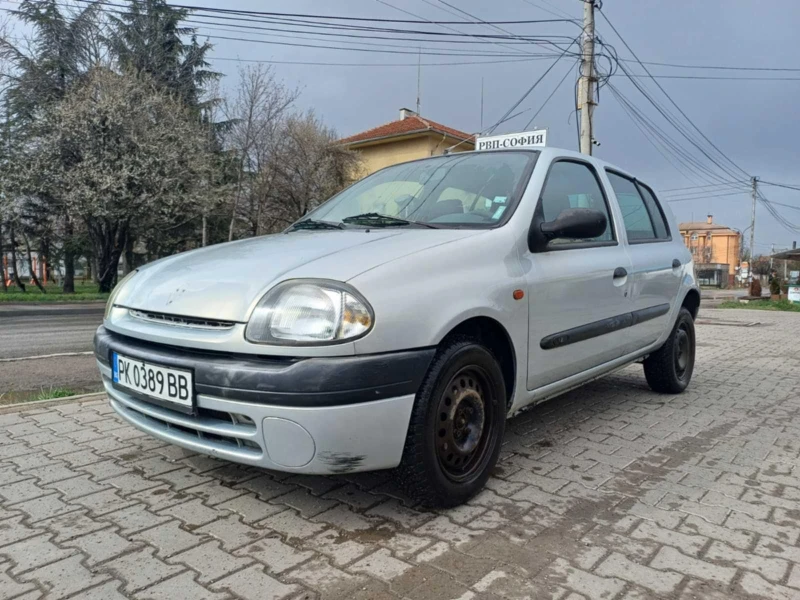 Renault Clio, снимка 1 - Автомобили и джипове - 49516474