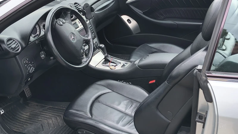 Mercedes-Benz CLK Cabrio , снимка 8 - Автомобили и джипове - 52452236