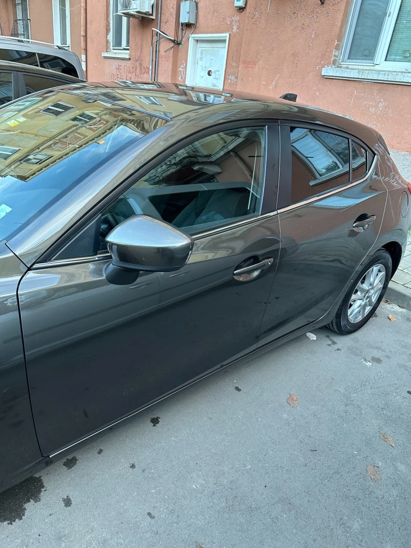 Mazda 3, снимка 4 - Автомобили и джипове - 52226382