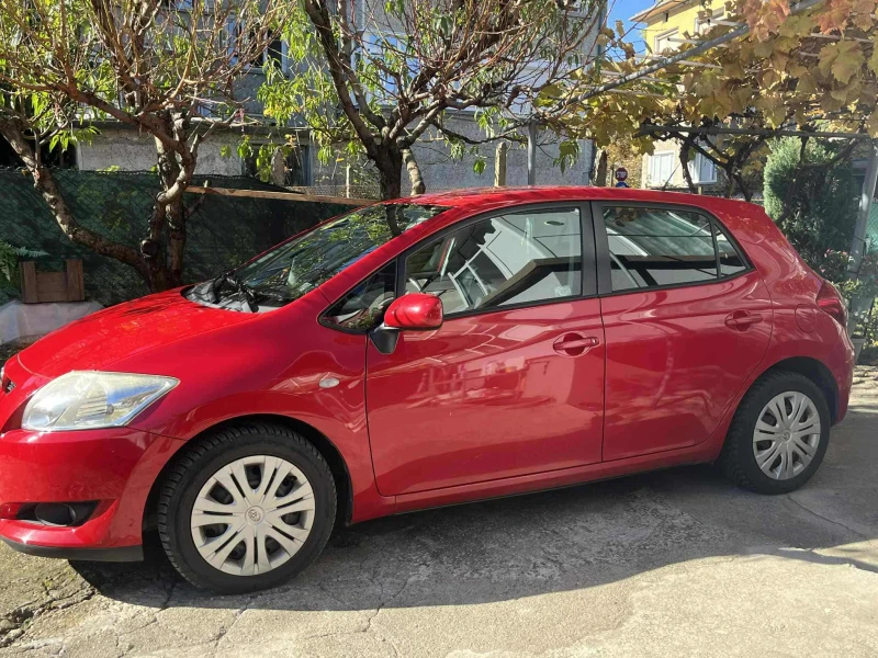 Toyota Auris, снимка 3 - Автомобили и джипове - 52319086