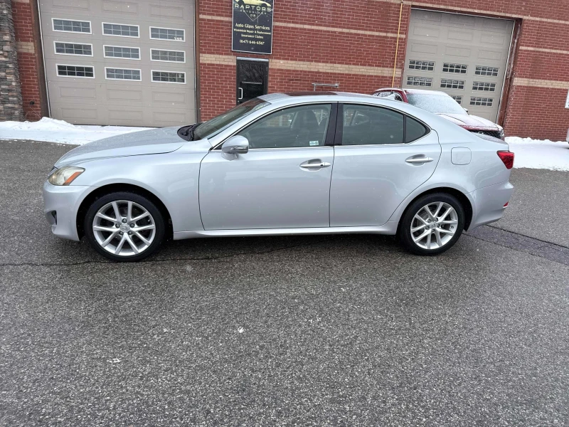 Lexus IS 250 * AWD* CARFAX* АВТО КРЕДИТ* , снимка 3 - Автомобили и джипове - 53188241