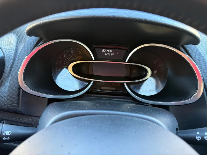 Renault Clio 1.5DCI EURO6 NAVI, снимка 11 - Автомобили и джипове - 53446044