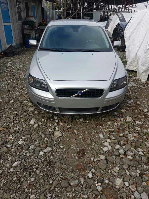 Volvo S40 2.0D, снимка 1 - Автомобили и джипове - 42072351