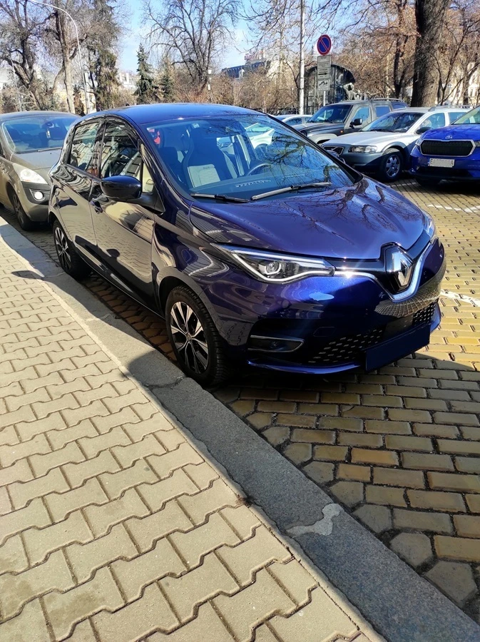 Renault Zoe Evolution EV50 CCS, снимка 4 - Автомобили и джипове - 49325293