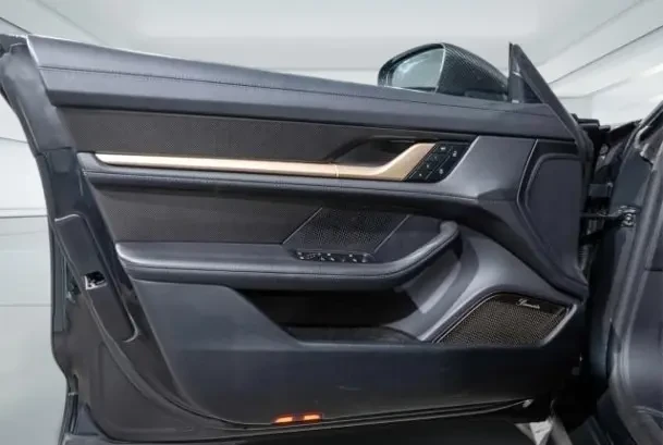 Porsche Taycan Turbo S Sport Turismo = Carbon = Гаранция - изображение 6